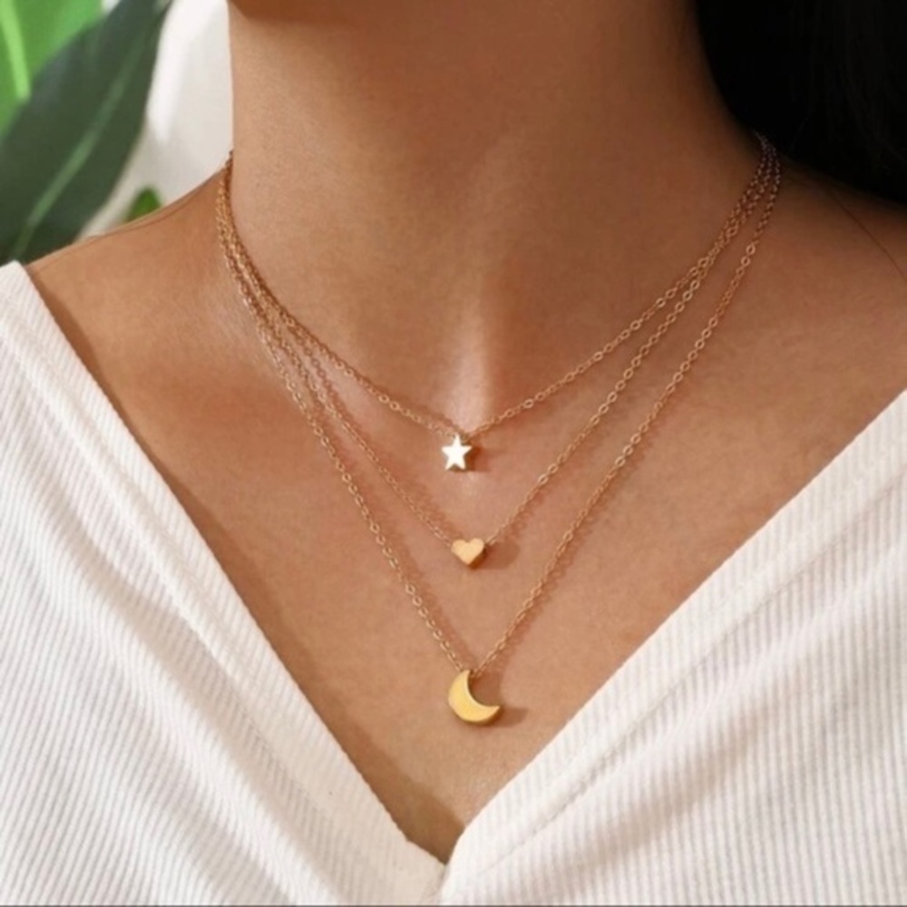 3/$30 💛 Star Heart Moon Pendant Layered Necklace